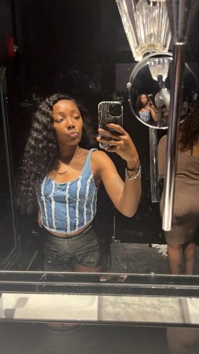 Customer photo review of Glueless 5x5 Lace Closure Wig Deep Wave Real Human Hair Wigs for Women | Pre-bleached Knots