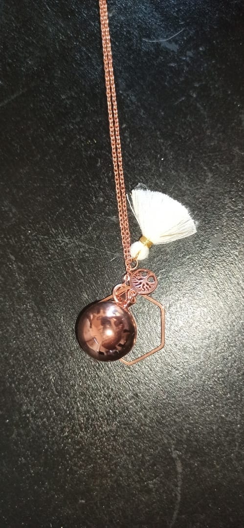 Customer photo review of Bola De Grossesse Lisse Or Rose Breloque Arbre De Vie Pompon Anneau