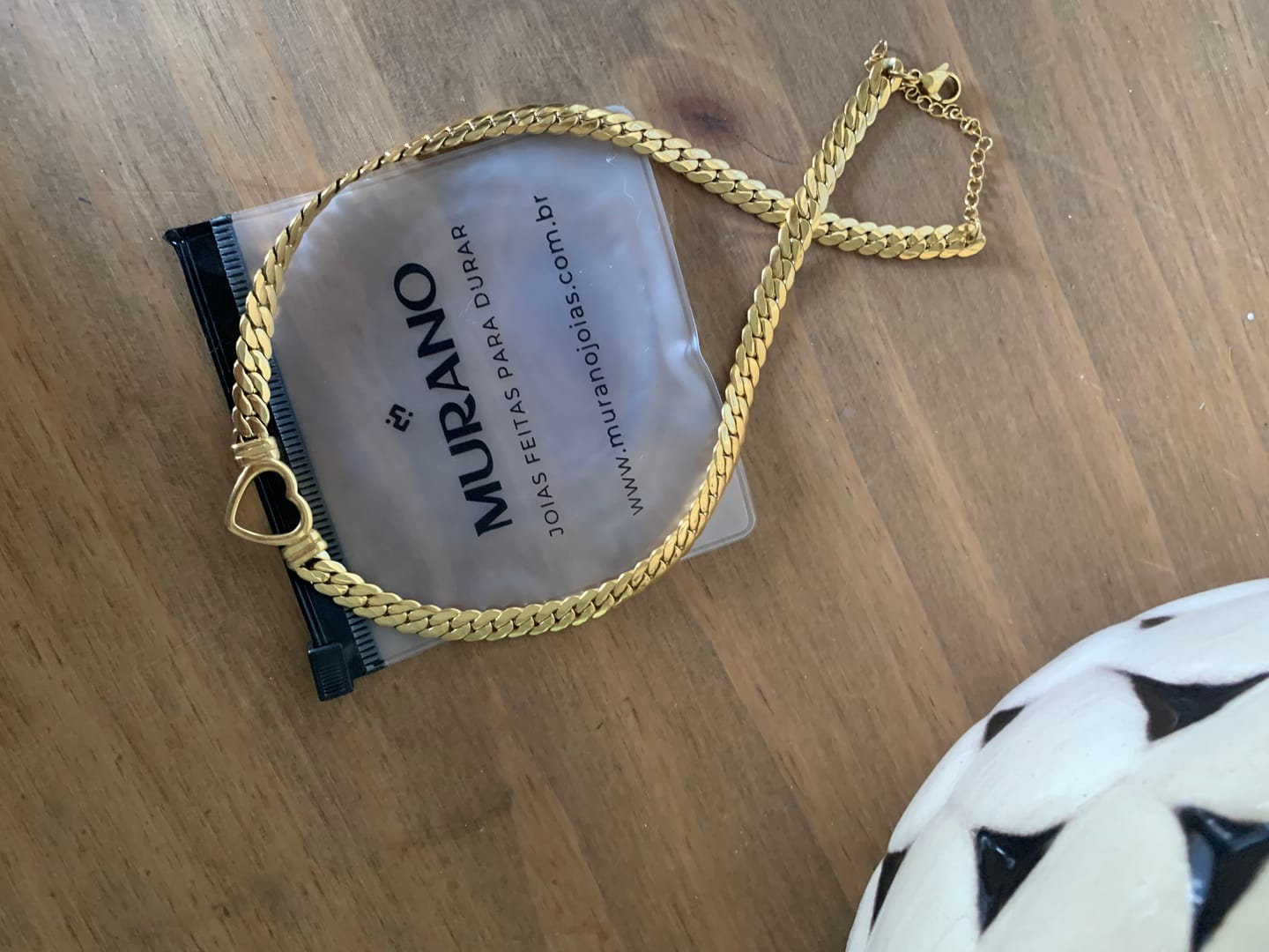 Customer photo review of Colar Gargantilha Coração Minimalista Banhado em Ouro 18K