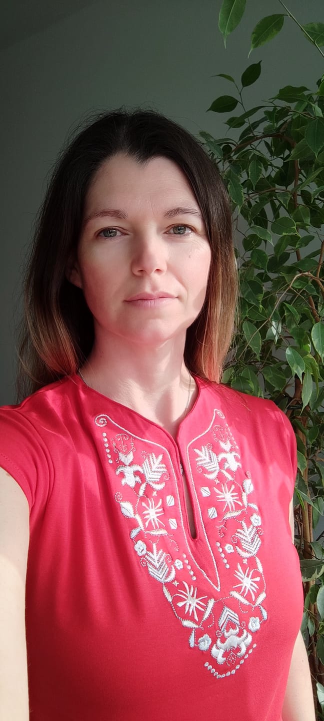 Customer photo review of Тениска с V деколте - "Самоковска"
