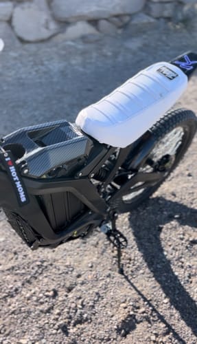 Customer photo review of Custom Seat Cover: Sur-Ron X Light Bee