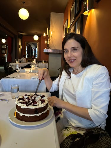 Customer photo review of Vanilla & Blackberry Cake