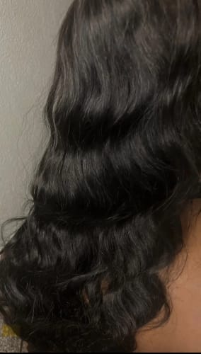 Customer photo review of Wear & Go | Pre-bleached Invisible Lace Wig Body Wave Pre-cut Lace Glueless Wig