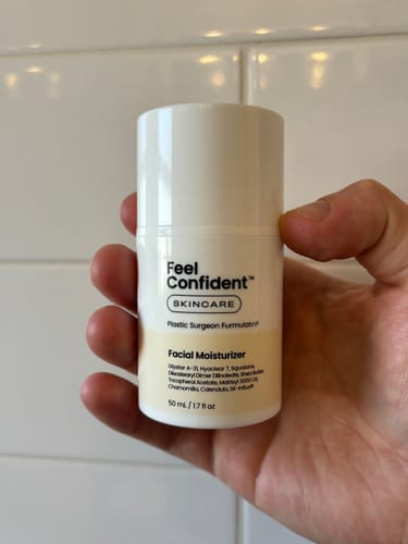 Customer photo review of Facial Moisturizer