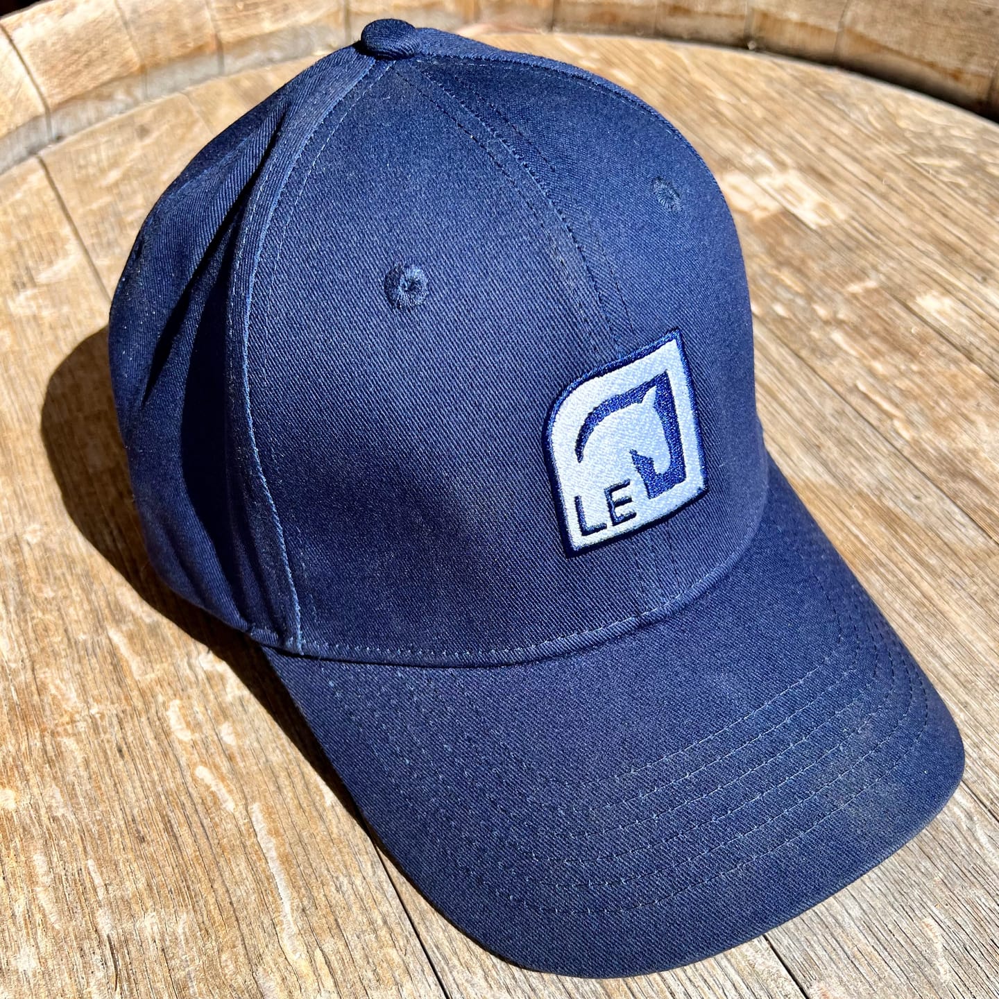 Customer photo review of LE Lifestyle Baseball Cap