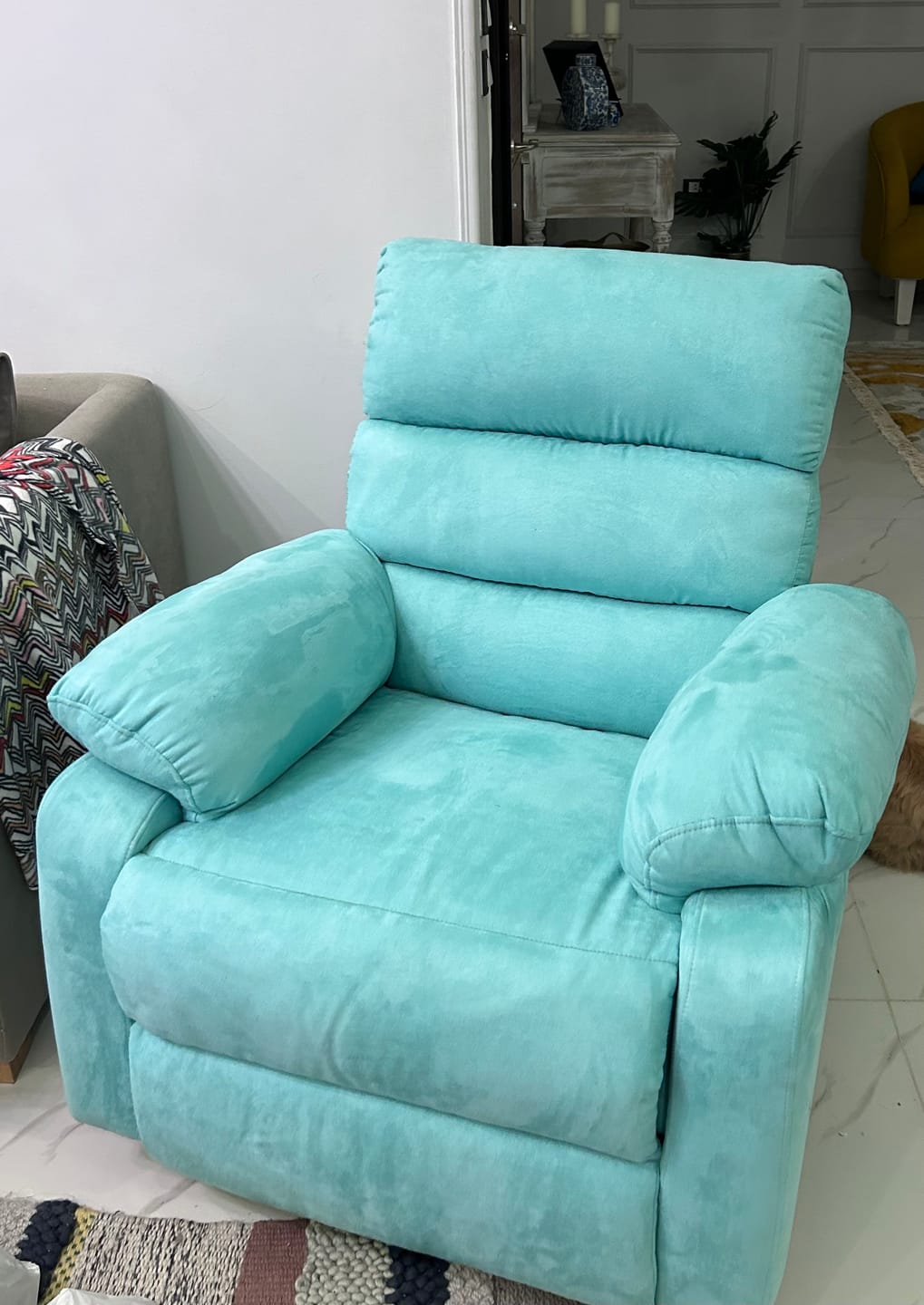 Customer photo review of Razy- Lazy Boy Chair