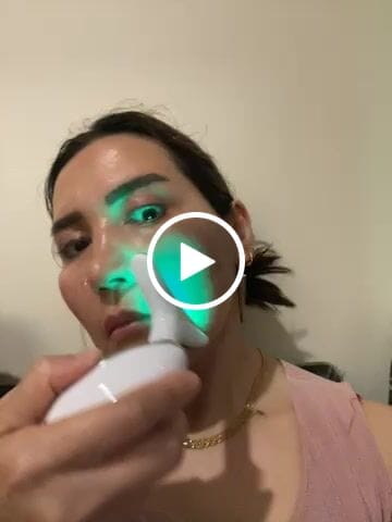 Customer video review of Naked Skin™ Handset
