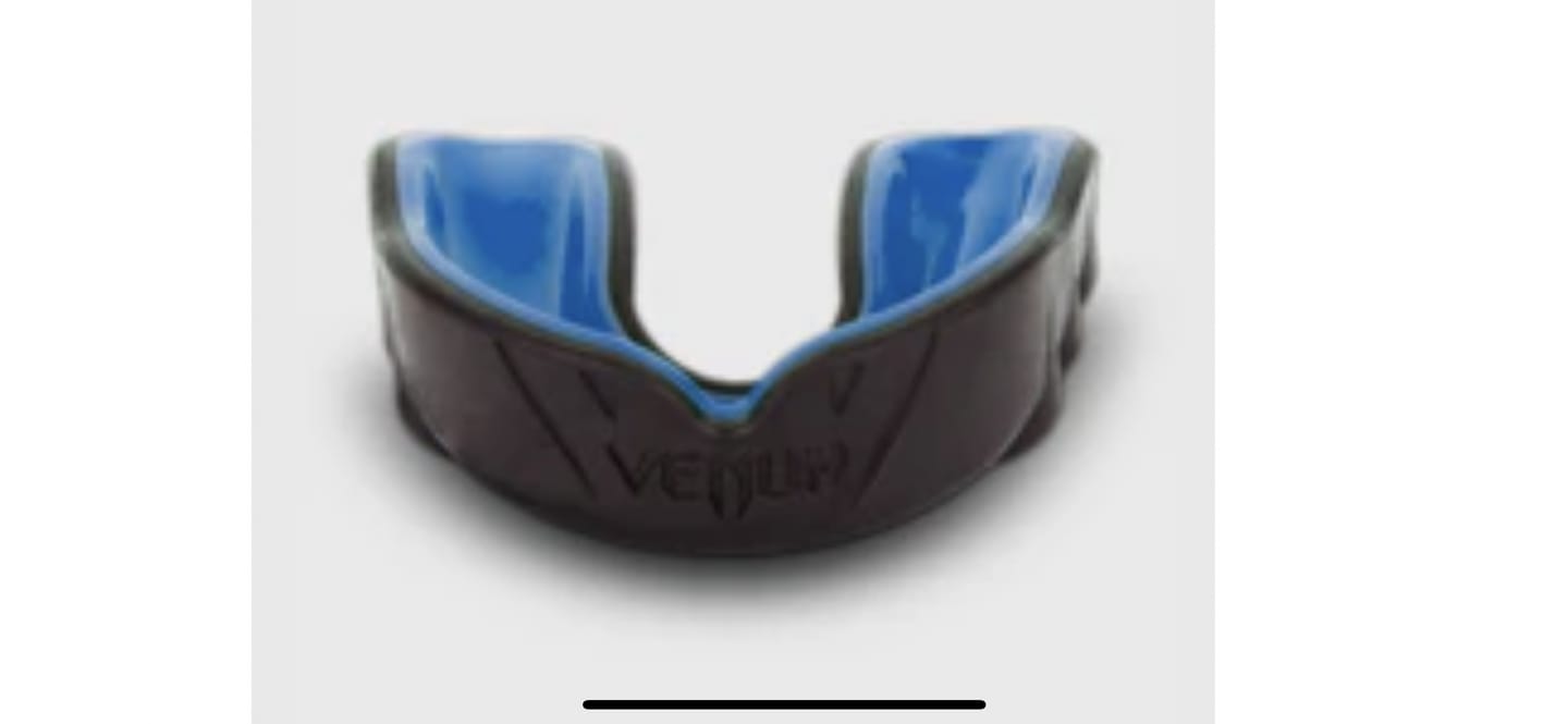 Customer photo review of Venum Bitje Challenger - Zwart/Blauw