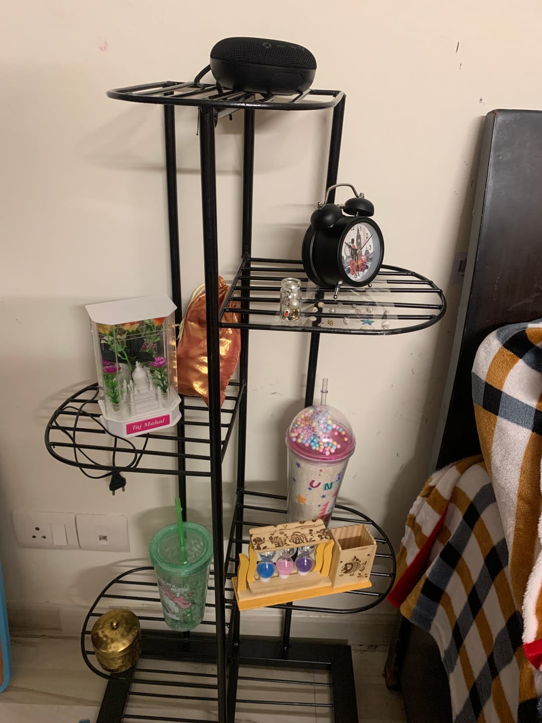 Customer photo review of Plant Stand Metal 6 Tier 7 Potted Multiple Flower Pot Holder Shelf Indoor Outdoor Planter Display Shelving Unit For Patio Garden Corner