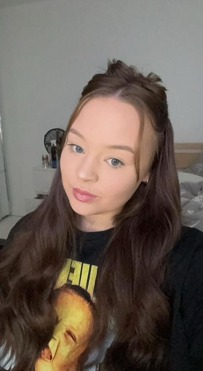 Customer photo review of 20" One Piece Wand Wave Clip-in Hair Extension