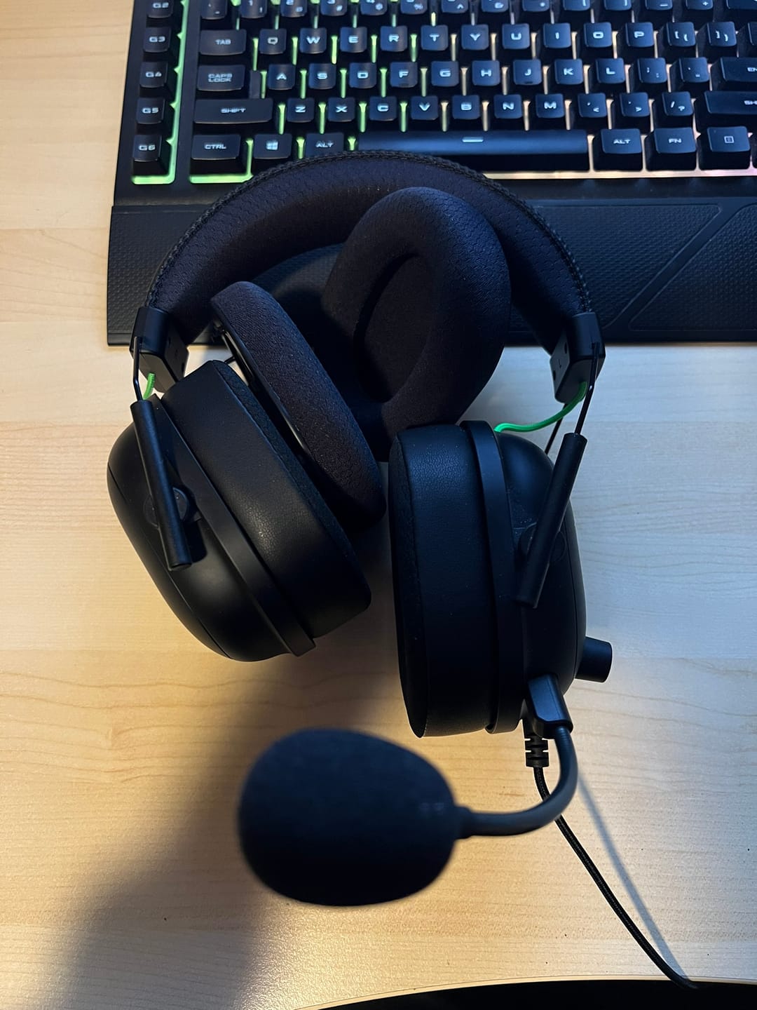 Customer photo review of Razer Blackshark V2 Pro Earpads - WC FreeZe Cooling Gel (PRE 2023 model)