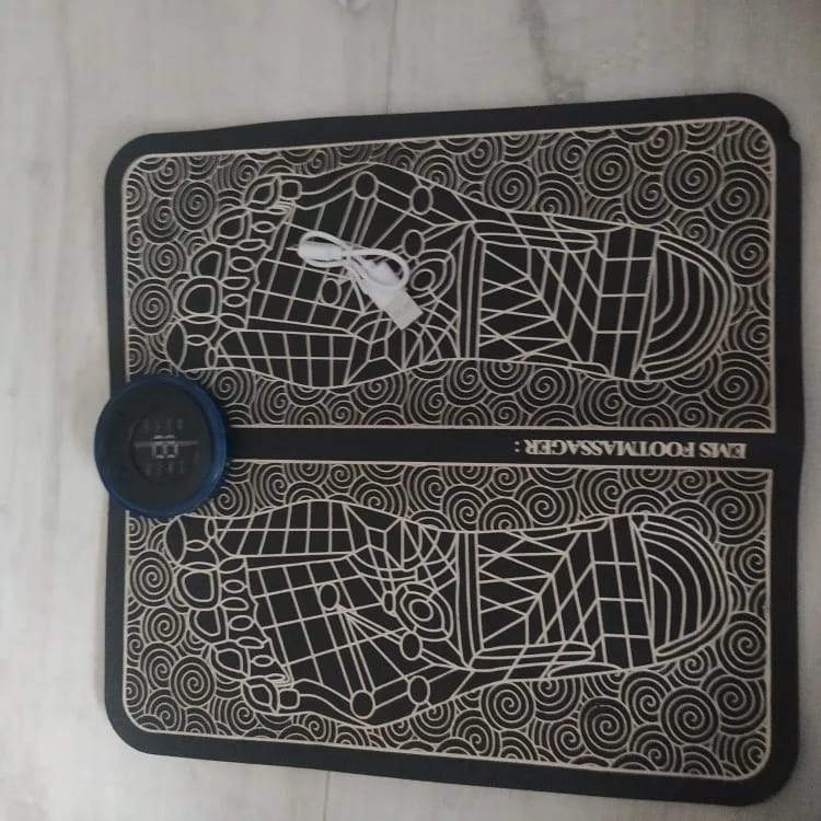 Customer photo review of Tapis Massage plantaire electric Foot Massager Pad Relief Pain Acupoints Mat Shock Muscle Stimulation Improve Blood Circulation