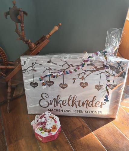 Customer photo review of Personalisierte Leinwand "Unser Familienbaum"