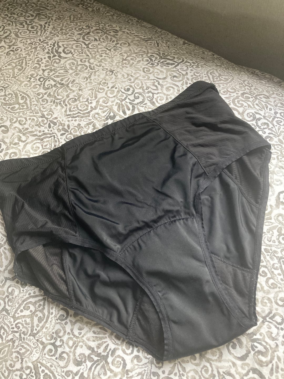 Customer photo review of Culotte super taille haute d’incontinence