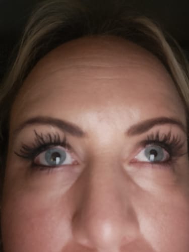 Customer photo review of iGlow Lash Maximizer - Lash Serum, 3 ml