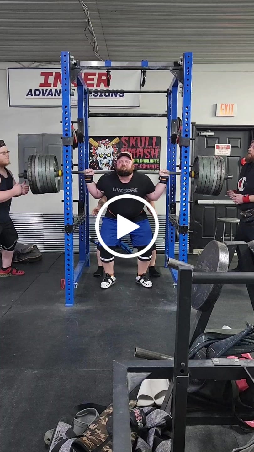 Customer video review of 7MM Inferno PRO Knee Sleeves - EXTRA STIFF NEOPRENE - IPF Approved