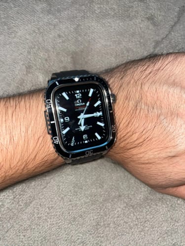 Customer photo review of Prestige ArmorLink Apple Watchband