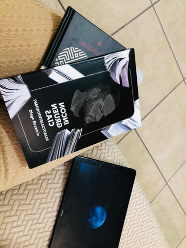 Customer photo review of Incongruencias Pseudointelectuales - Última edición