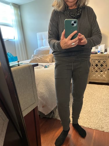 Customer photo review of Kuwalla Slim Leg Jogger Legging (Charcoal)