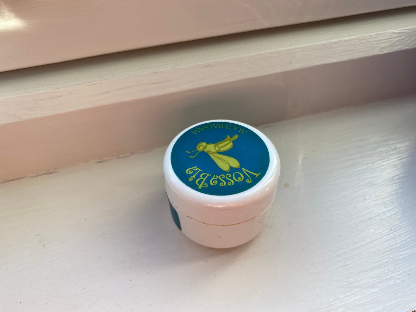 Reseña fotográfica de un cliente sobre el bálsamo para ojos