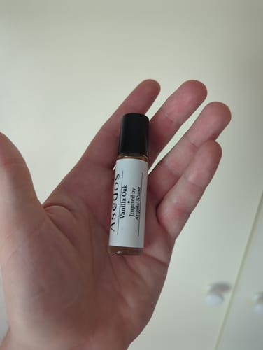 Customer photo review of VANILLA OAK PERFUME OIL