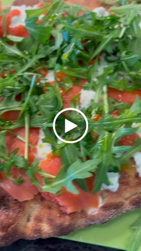 Customer video review of "Pinsa Romana "