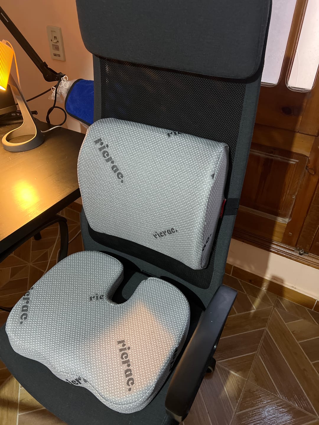 Customer photo review of Rall- Portable Tailbone Cushion