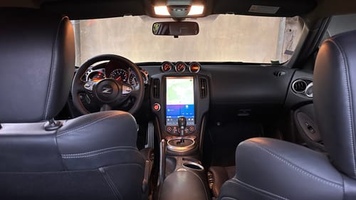 Customer photo review of Nissan 370Z 2009-2021 Apple CarPlay & Android Auto Tesla-Style 13.6"