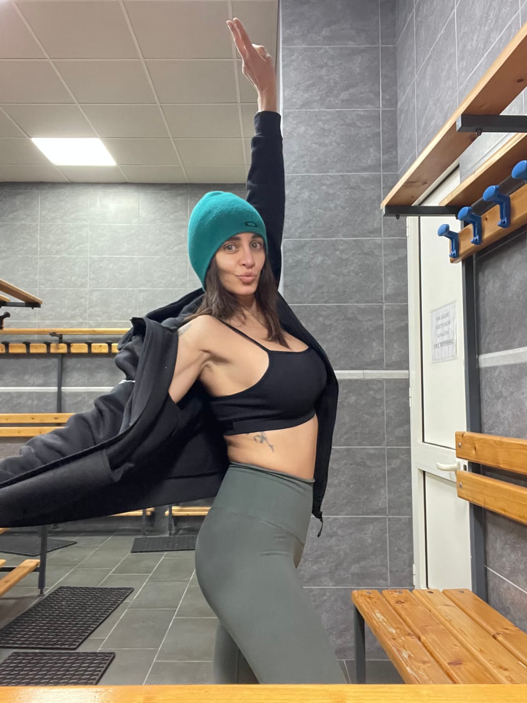 Customer photo review of Nikita All-Up Coal Green