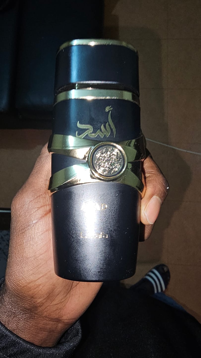 Customer photo review of Eau de parfum Asad Lattafa pour homme 100 ML
