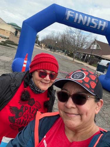 Customer photo review of Unisex Paz y Amor Tee