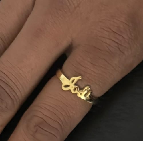 Customer photo review of Dainty Script Name Ring