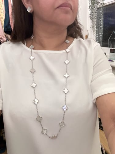 Customer photo review of CLOVER 20 MOTIF WHITE MOP 86CM SILVER NECKLACE