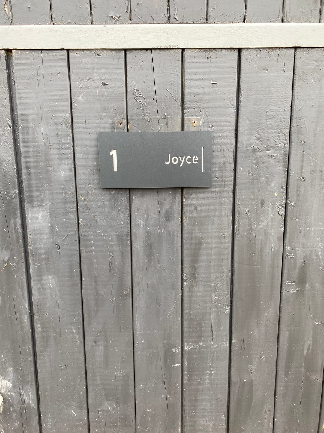 Customer photo review of Numero civico e testo modello Stencil Horizontal