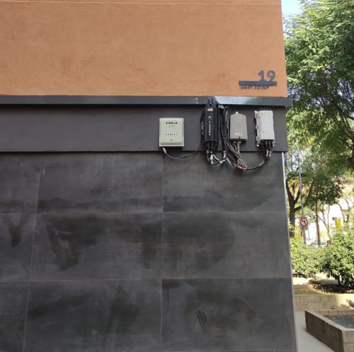 Customer photo review of Numero civico e testo sagomato modello Line 02 Acrilico