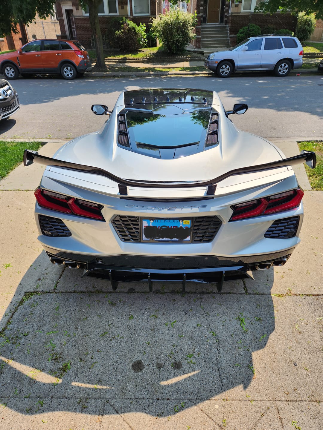 Customer photo review of Chevrolet Corvette C8 Z51 Add-On Rear Diffuser Fin