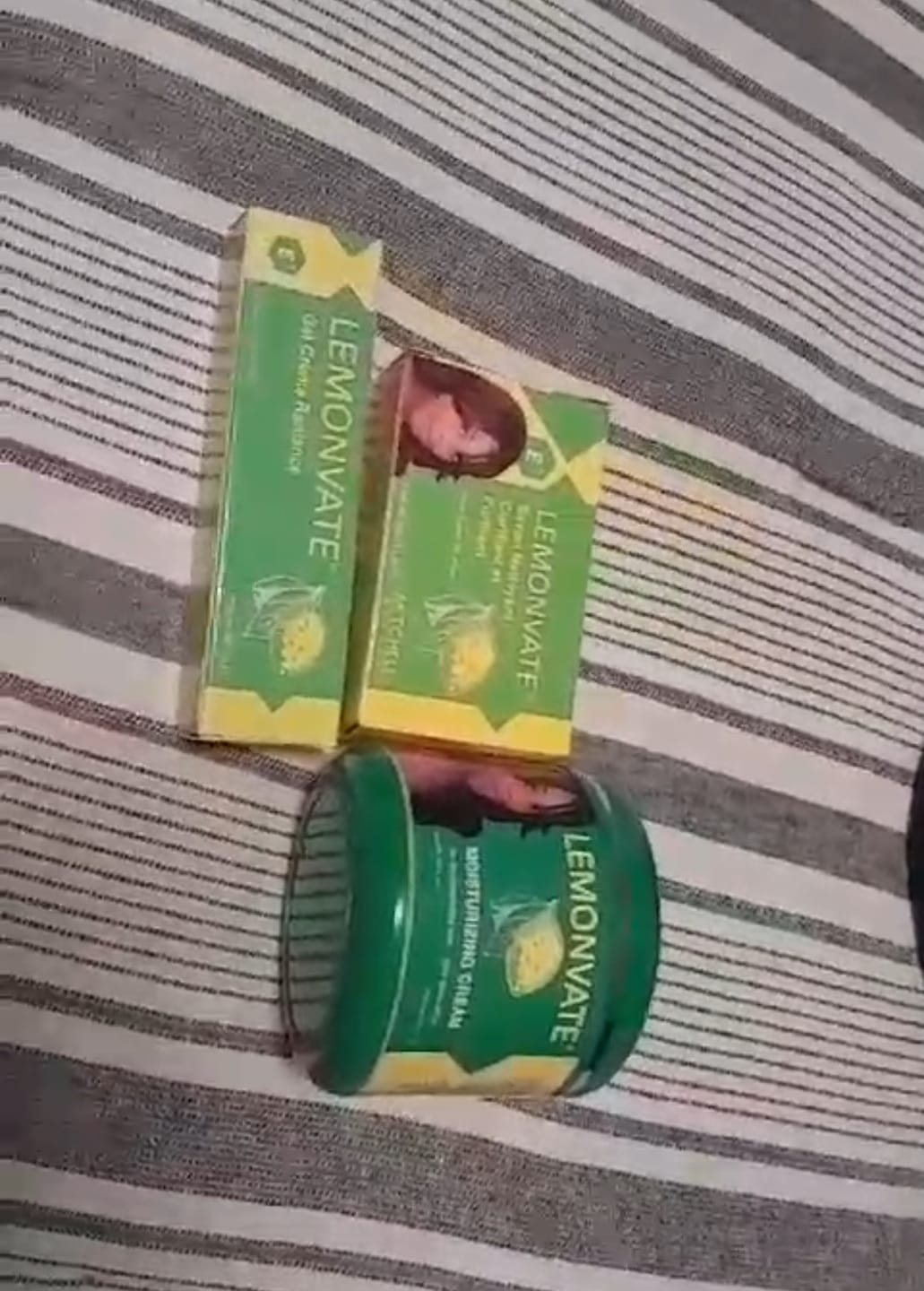 Customer photo review of Lemonvate Moisturizing Cream NEW 250ml