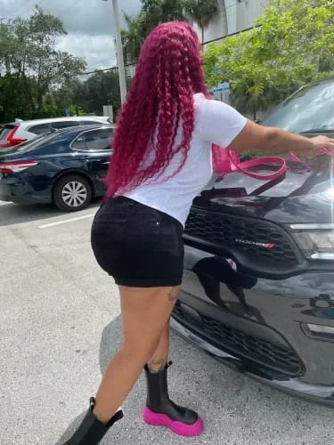 Customer photo review of 99J Burgundy Curly Hair Undetectable Glueless HD Lace Frontal Wig