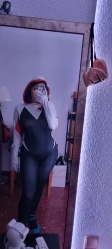 Customer photo review of Spider Gwen Costume Adult