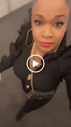 Customer video review of Skinny V-Neck Knitted Cardigan