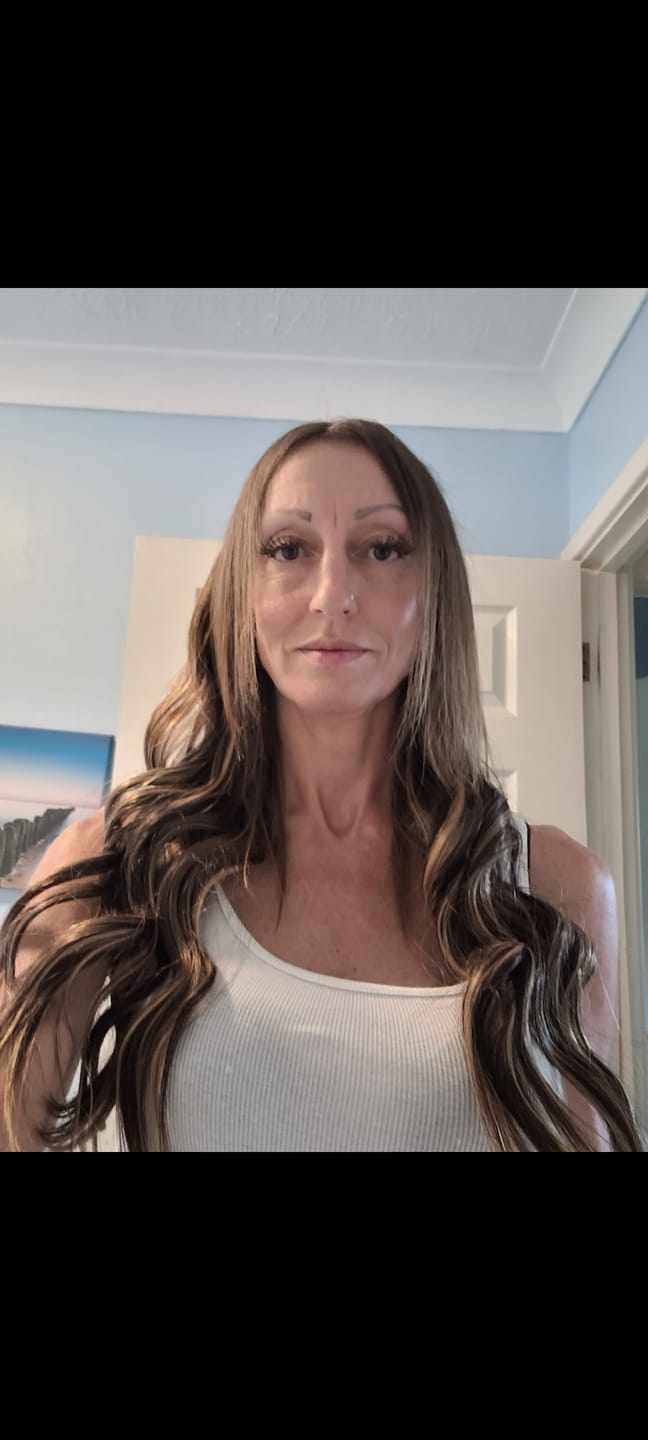 Customer photo review of Stranded 20" One Piece Wand Wave Clip-in Hair Extension