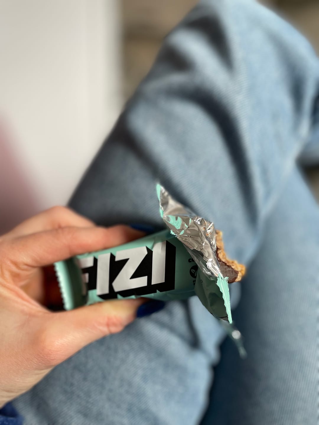 Customer photo review of BATON W POLEWIE CZEKOLADOWEJ "СOCONUT COOKIE + ALMOND" 10 X 45G