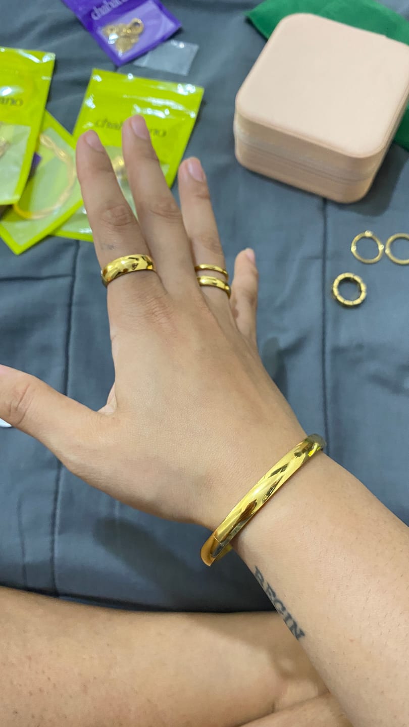 Customer photo review of Pulsera Elizabeth