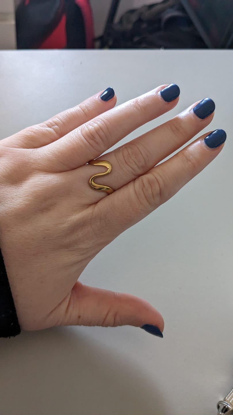 Customer photo review of Gold Wave Ring