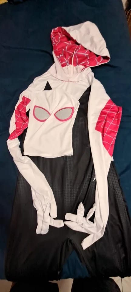 Customer photo review of Spider Gwen Costume Adult