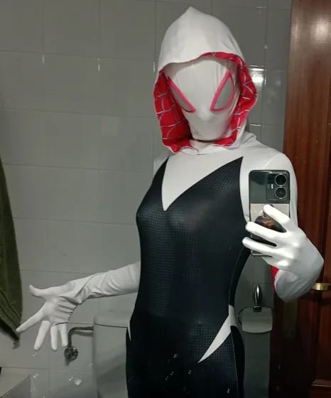 Customer photo review of Spider Gwen Costume Adult