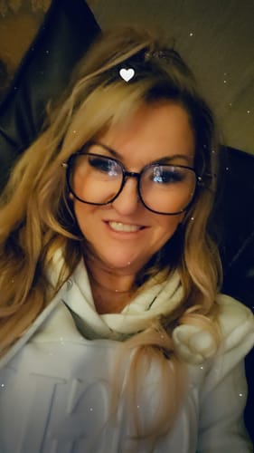 Customer photo review of Easilocks Professional Tape Weft Extensions 16"- 18"