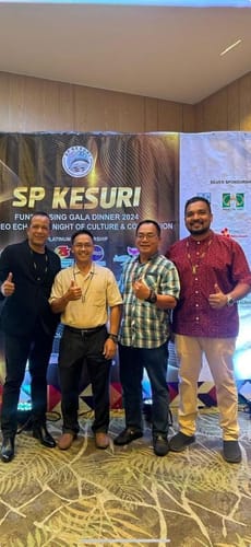 Customer photo review of Wholecut Oxford  - Black Lace up