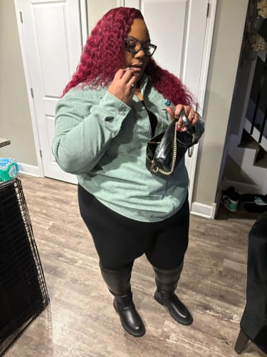 Customer photo review of 99J Burgundy Curly Hair Undetectable Glueless HD Lace Frontal Wig