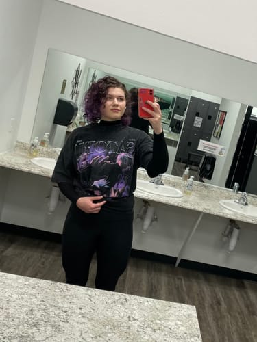 Customer photo review of PURPLE HOLLOW VINTAGE OVERSIZE TEE